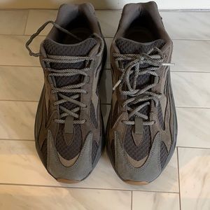 Yeezy Boost 700 V2 Geode Men’s